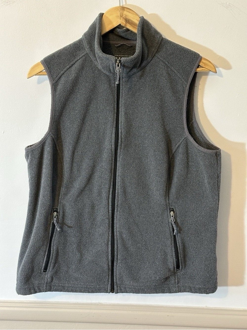 L.L. Bean Women's Charcoal Gray Fleece Vest L